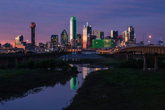 Dallas, TX skyline